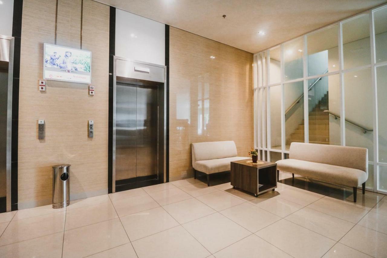 Reddoorz Apartment Near Summarecon Mall Serpong Tangerang Exterior foto